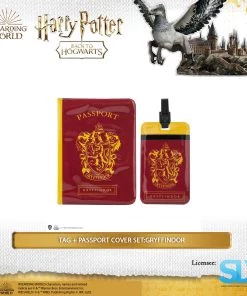 Famesbro Cinereplica: Tag + Passport Cover Set:Gryffindor Wizarding World