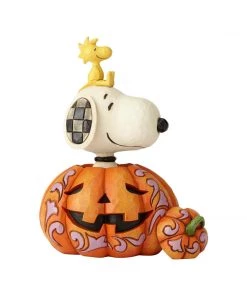 Enesco : Peanuts By Jim Shore - Snoopy Woodstock In Pumpkin