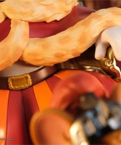 Beast Kingdom: Soap Studio - Tom And Jerry - Royal Court Tom Figure